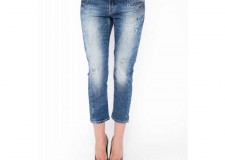 Cel mai mare depozit de haine originale din RomÃ¢nia