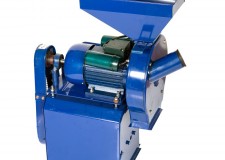 Moara electrica de cereale si stiuleti + batoza de porumb