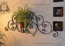 Suport din fier forjat  pentru o floare