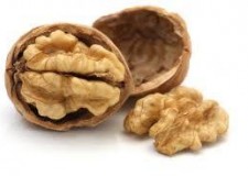 vindem puieti de nuci de 3 ani