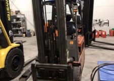 Inchiriere stivuitor 1,3 tone