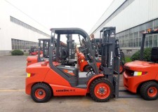 Inchiriere stivuitor 3,5 tone