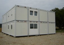 Vand teava metalica si containere stil casa