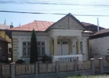 Teren 143 mp si casa, Pietrosita, Dambovita