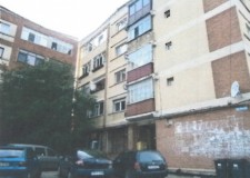 Teren 25 mp si spatiu comercial,  Lugoj, Judet Timis