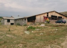 Teren 4163 mp si 2 constructii in Hartiesti, Arges